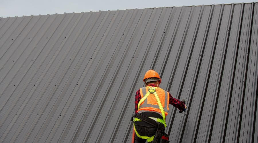 Professional metal roof installation services in Elkville, IL